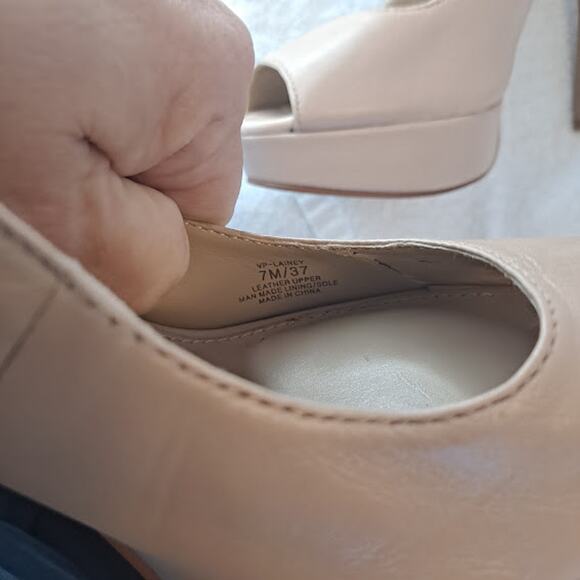 Vince Camuto Platform Stilettos Lainey Size 7 Beige Leather 4.75" Tan Cream - Picture 4 of 14
